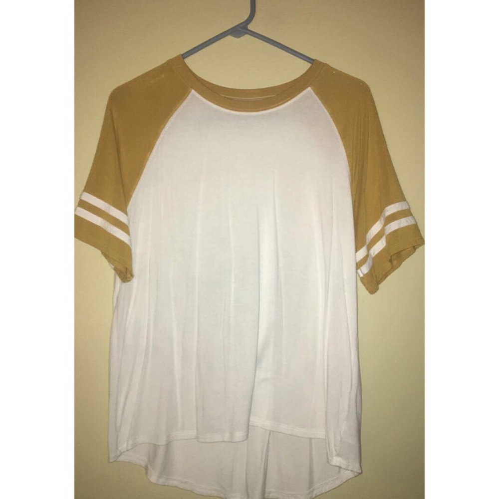 American Eagle Tee